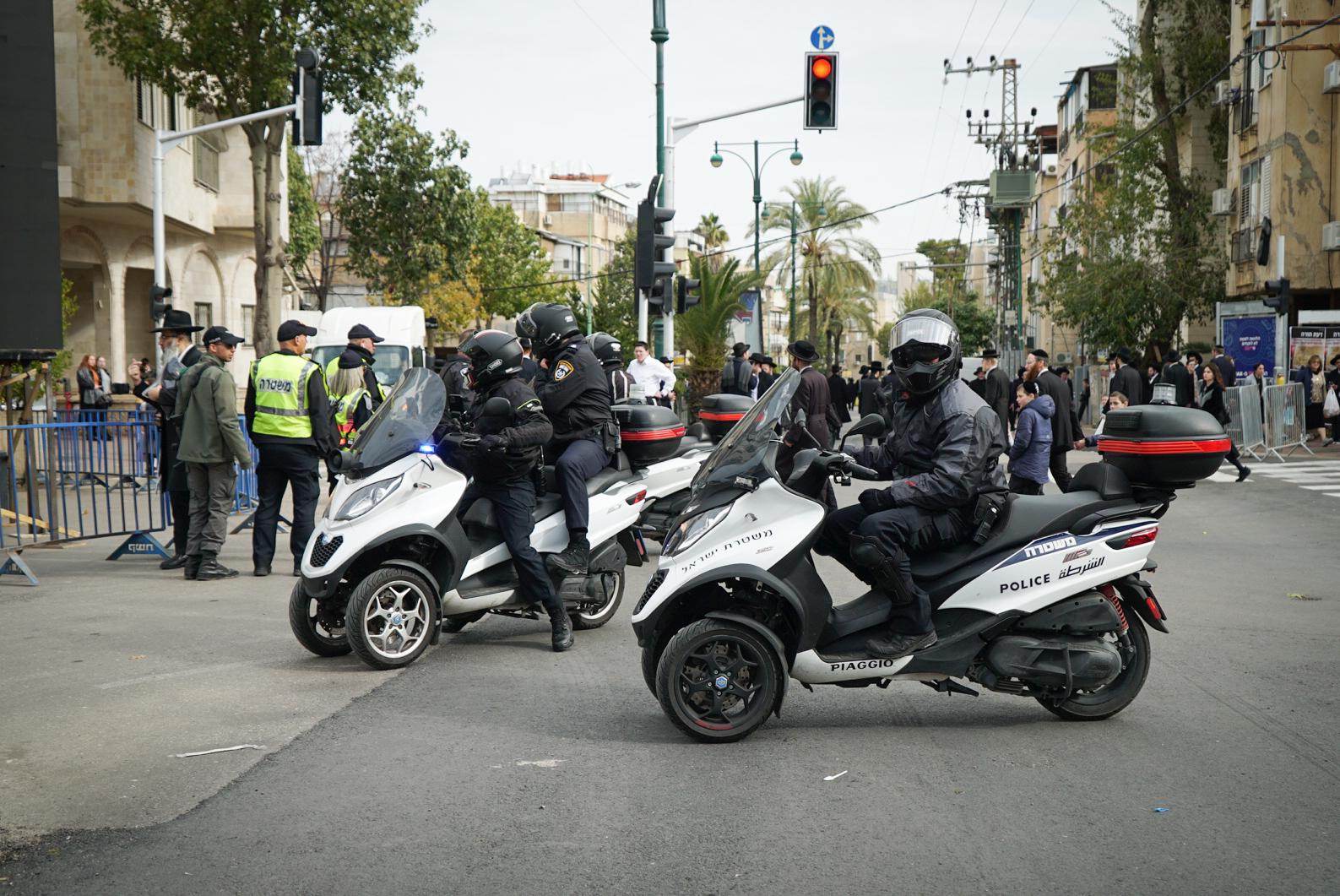 “פקודת אדמו”ר” | כך נערכת משטרת ישראל להלווית מנהיג ה’פלג’ הגאון רבי אשר דויטש