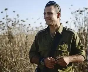 ראש אכ”א נפגש עם משפחות התצפיתניות והשמיע להן הקלטות של החיילות מ-6 באוקטובר