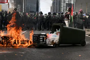 אירוע אנטישמי נוסף באוסטרליה: רכב הוצת וכתובות רוססו בלב שכונה יהודית