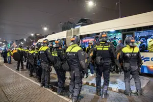 תחקיר וושינגטון פוסט: אוהדי מכבי תל אביב אחראים לאירועים שהובילו לאלימות באמסטרדם