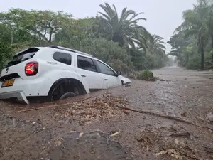 עד יום שלישי: המשטרה מזהירה משיטפונות ברחבי הארץ