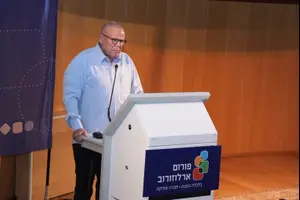 בהחלטה תקדימית: יו”ר ההסתדרות יעיד בבית הדין בתביעה שהוגשה נגדו