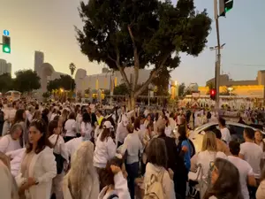 מחשש לפיגוע: פוזרה עצרת של משפחות החטופים, המשטרה סורקת באזור