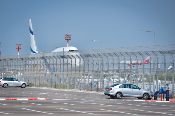 כנופיית שודדי רכבים השתלטה על נתב”ג: המשטרה בפנייה דחופה לציבור