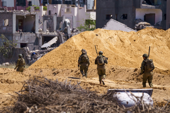 על חשבון החטופים? “צה”ל עושה הכנה לשהיית קבע ברצועה” | האזינו