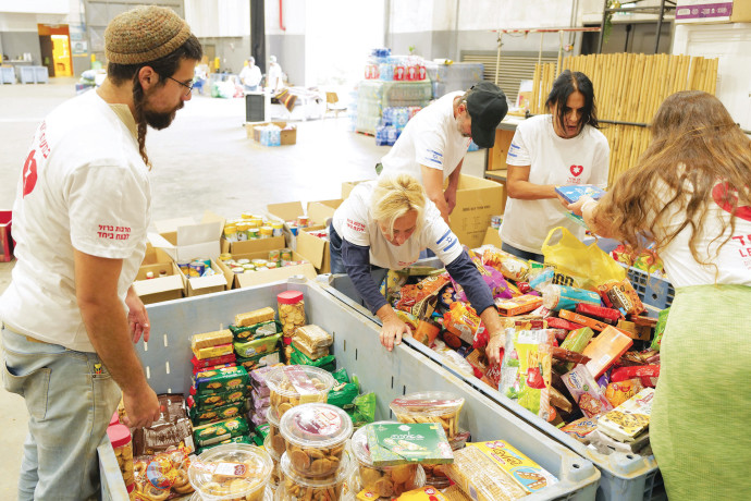 מאז פרוץ המלחמה: זינוק דרמטי במספר המתנדבים בישראל | כל הנתונים