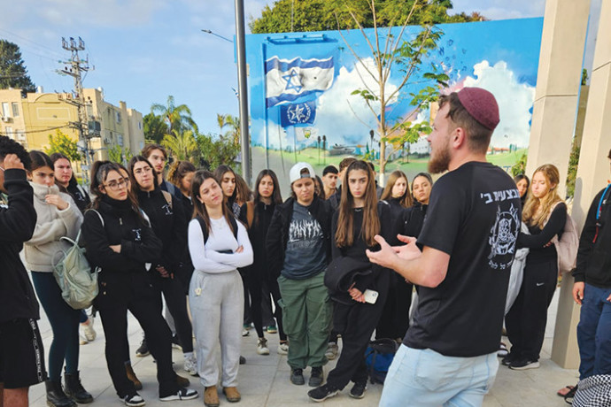 מסע אחר: עיצוב הזיכרון הקולקטיבי בזמן אמת