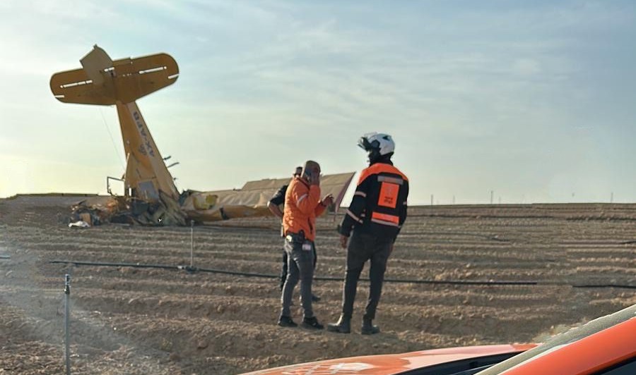 דרמה בדרום: מטוס קל התרסק בנגב – הטייס במצב קשה