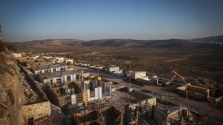 בשלום עכשיו מתלוננים: בנייה יהודית מואצת ביו"ש ב-2024