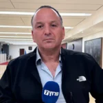 האב השכול: “כתם אפל על המדינה ש-98 עוד לא חזרו”