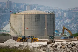 היסטוריה במפרץ חיפה: מיכל האמוניה ייהרס סופית