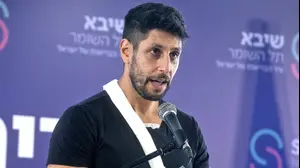 “לא לתקוף את מי שמתנגד לעסקת החטופים”: הקריאה הנרגשת של עידן עמדי