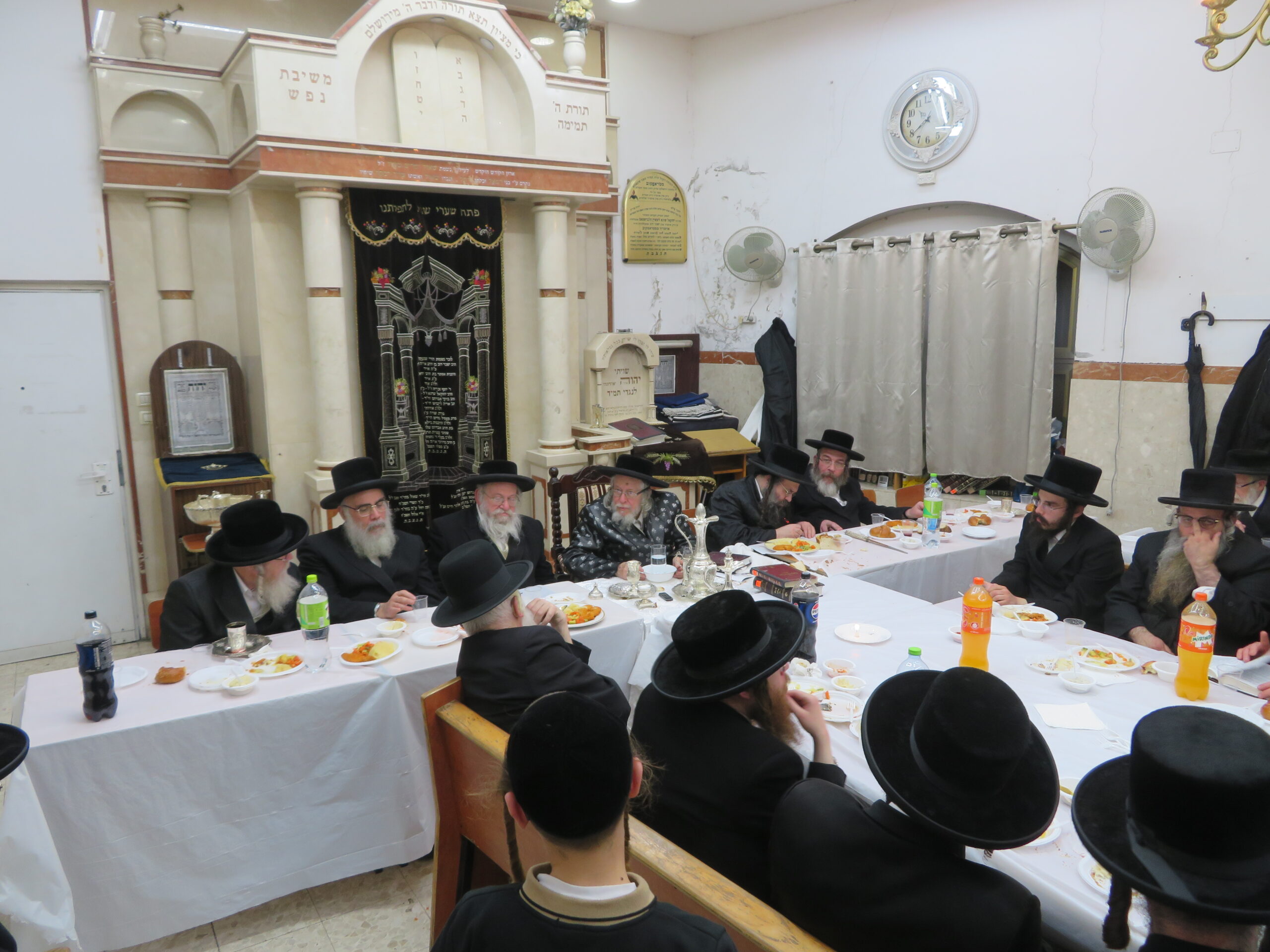 שערי ירושלים | האדמו”ר מסטרופקוב בטיש הילולא