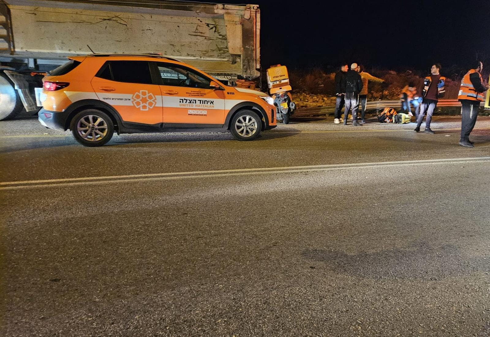 בכניסה לביתר עילית: רוכב אופניים חשמליים החליק ופונה במצב בינוני