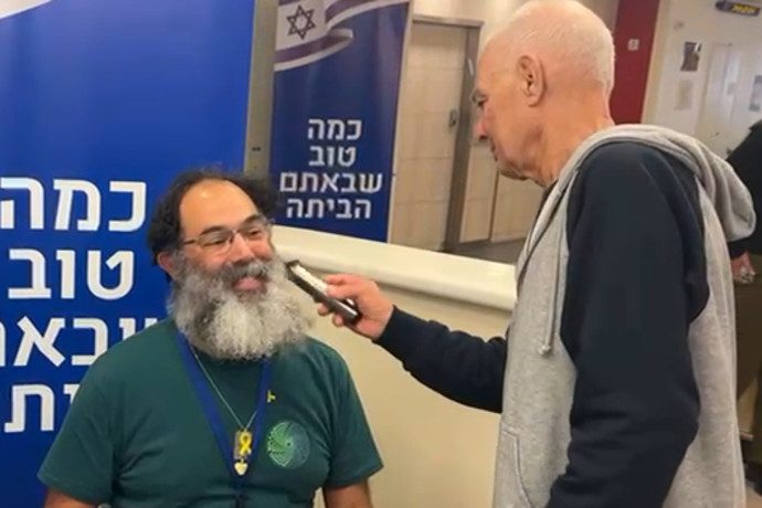 הבטיח ומקיים: יאיר בנו של גדי מוזס מתגלח לראשונה מאז שאביו נחטף