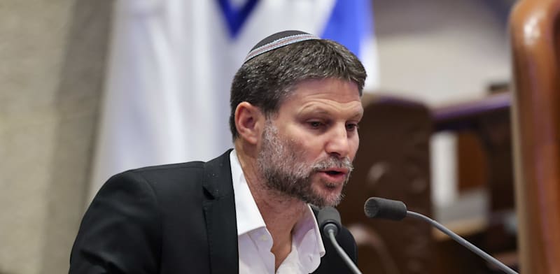 סמוטריץ' מאיים: "לא יהיו הנחות בחוק הגיוס, אפשר לפזר את הכנסת"