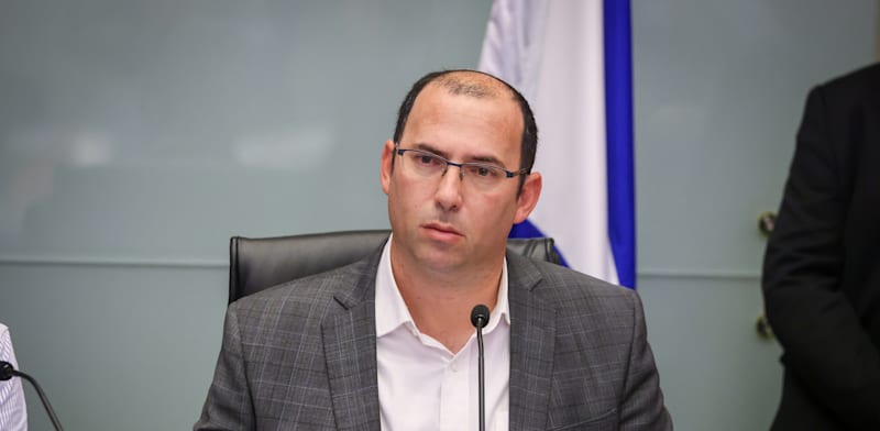 רוטמן מקדם קיצוץ מיידי של 20% בתקציב לשכת עורכי הדין