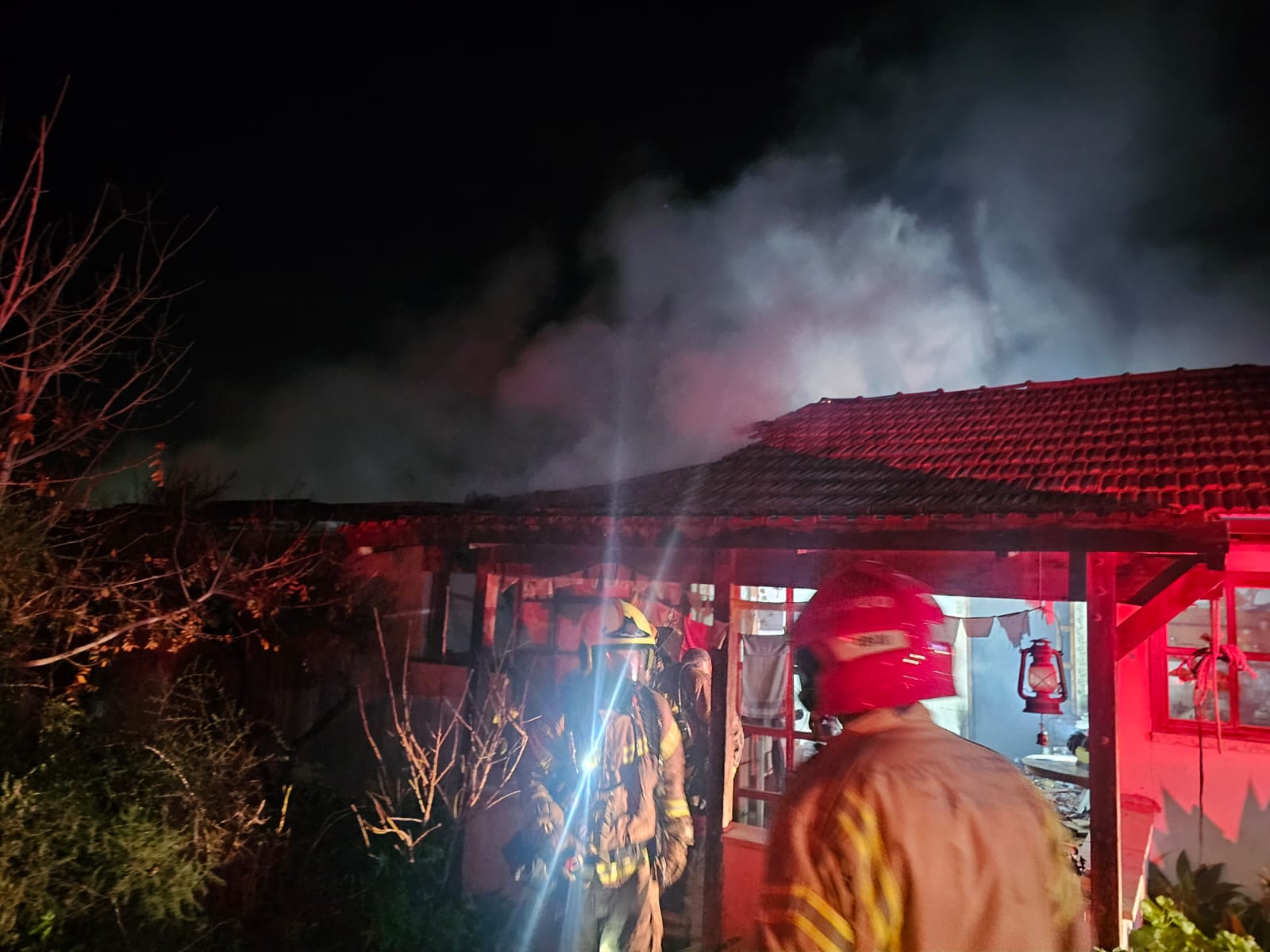 אירוע טרגי: קשיש בן 83 נהרג בשריפה שכילתה את ביתו בגלל תנור חימום שהוצב ליד מיטתו