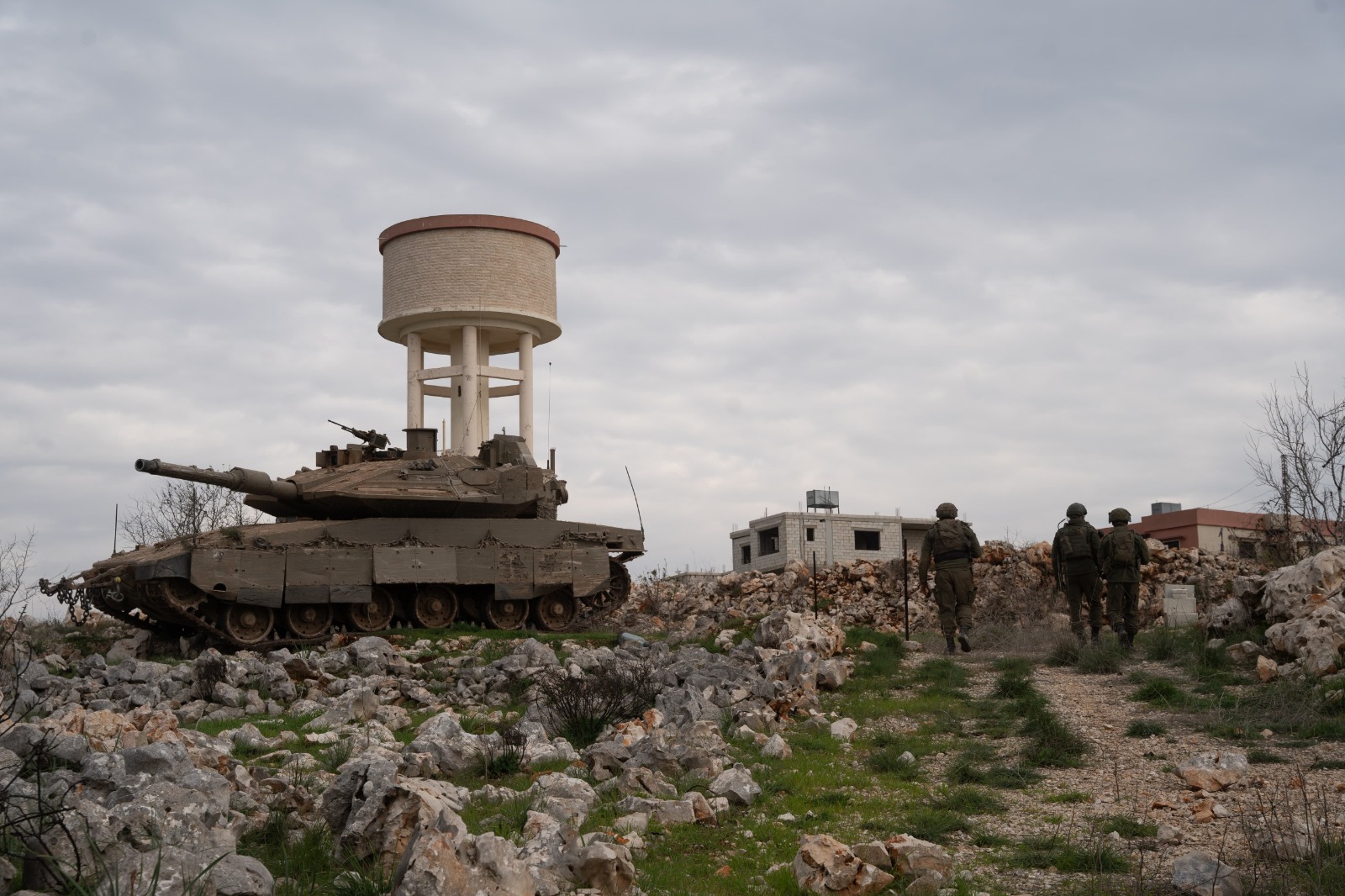 דיווח: בצה"ל מזהים מעורבות של גורמים איראנים בניסיונות חיזבאללה להשתקם בלבנון 