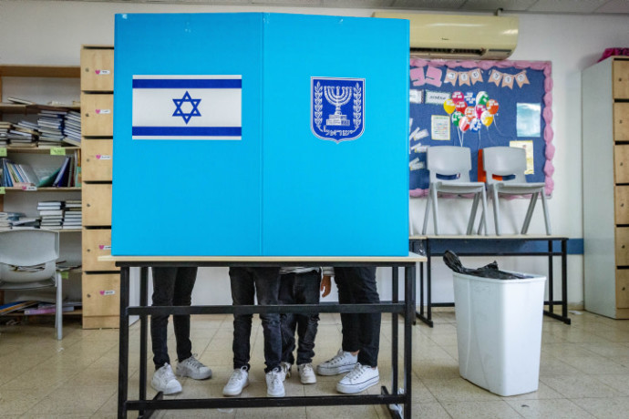 לאחר דחייה בשל המצב הביטחוני – תושבי הצפון ייגשו לקלפיות | כל הפרטים