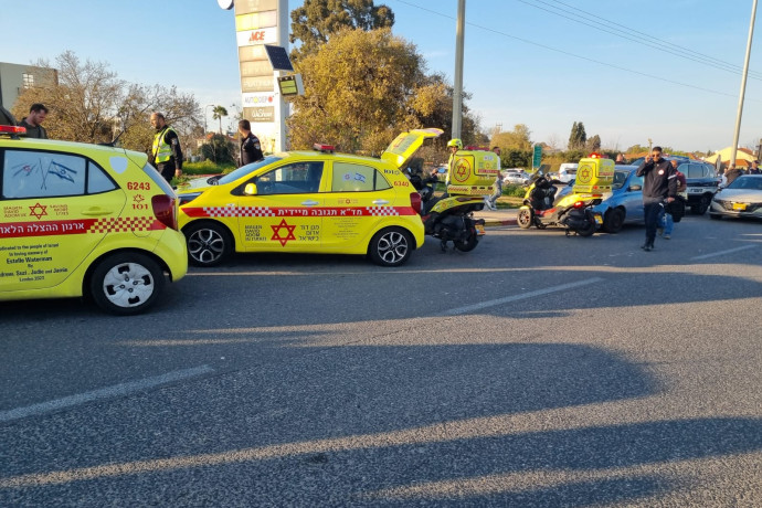 פיגוע דריסה ודקירה בצומת כרכור: שמונה פצועים במקום, אחד אנוש