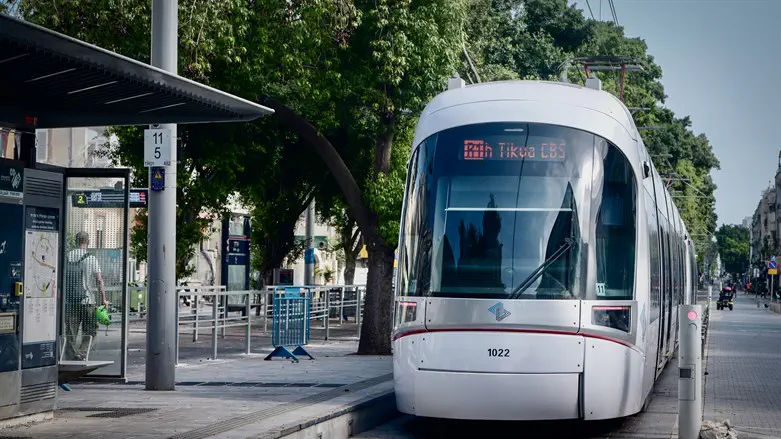 בשל תקלה: שיבושים ברכבת הקלה בגוש דן