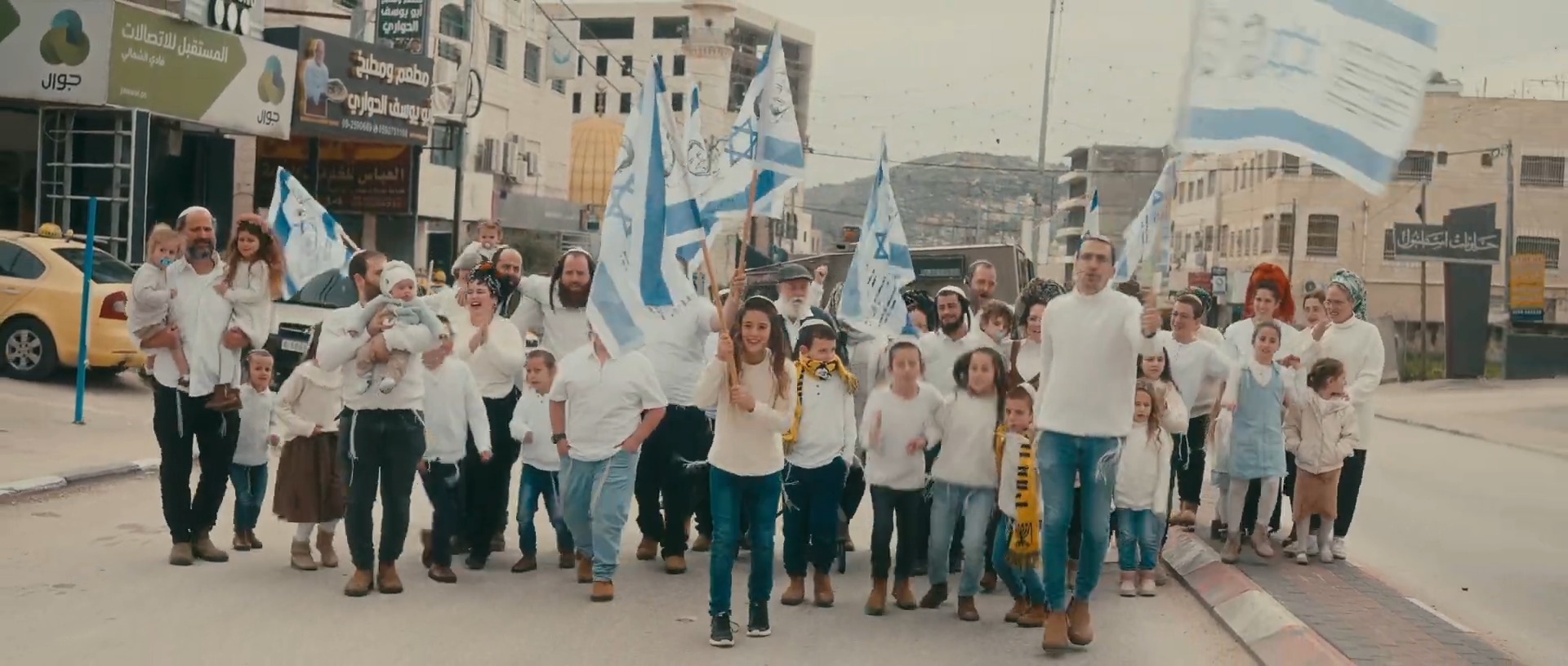 מרגש: משפחת האחים יניב הי"ד במחרוזת פורים מלהיבה